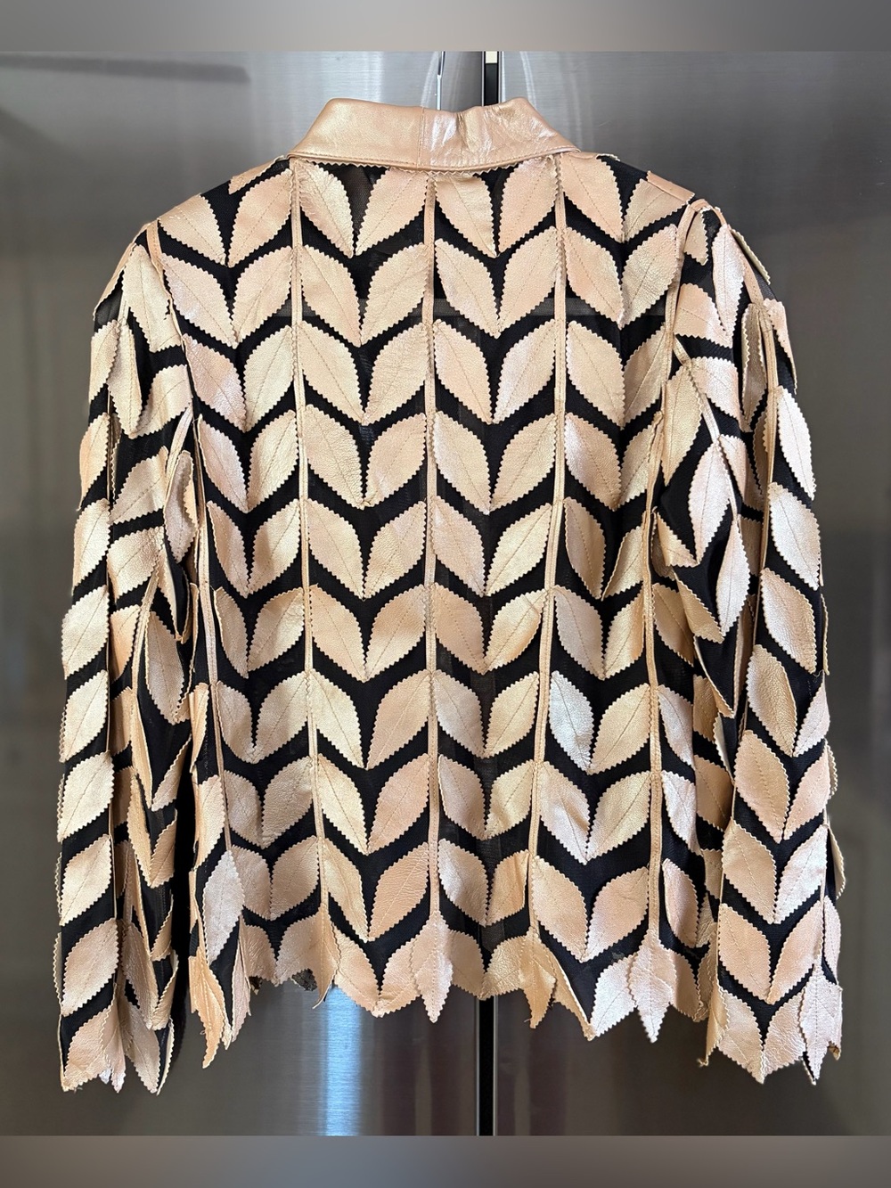 VNTG Natto Metallic Leather 3-D Leaf Appliqué Avant Garde Boho Chic Zip Jacket M - Picture 2 of 5